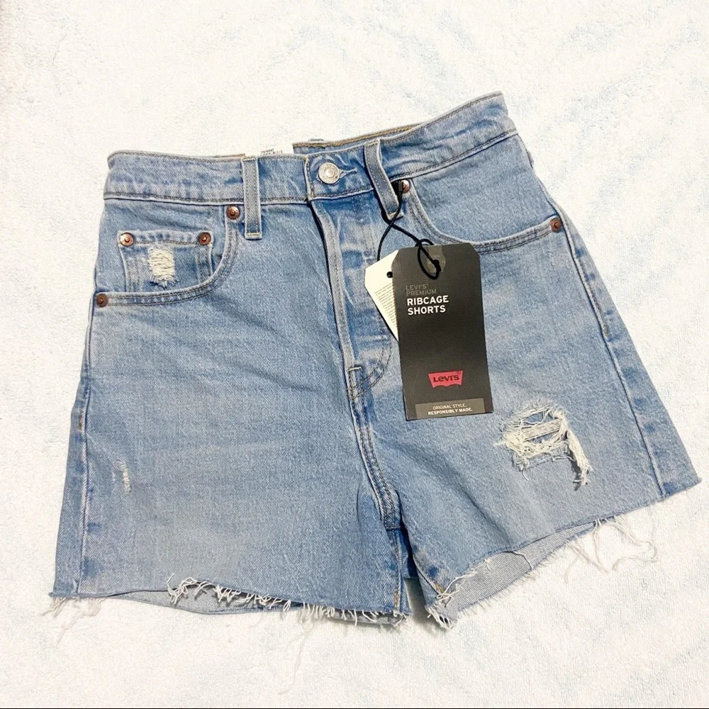 NEW Levi's Ribcage Denim Jean High Rise Shorts Tango Pulse Size 24 - Picture 2 of 8